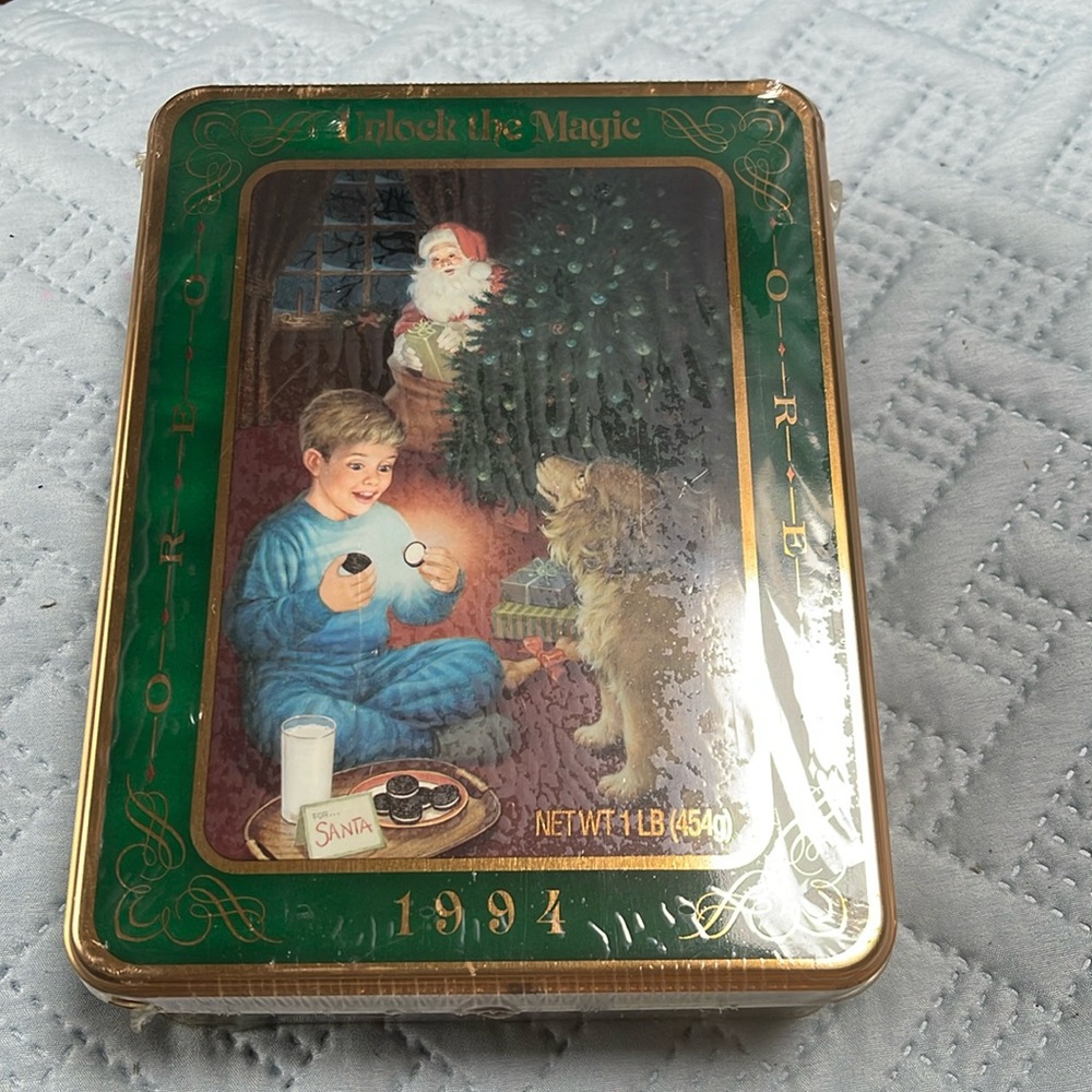 - Vintage - Oreo Holiday Cookie Tin - 1994 -🎅